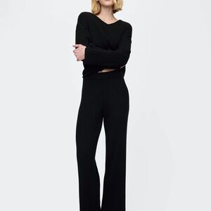 NWOT GAP CashSoft Wide Rib V Neck Sweater and Pants set